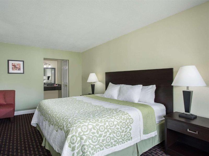 Days Inn By Wyndham Jellico - Tennessee State Line Exterior photo